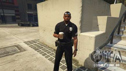 Como se tornar um polícia de trânsito em GTA 5