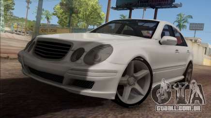 Mercedes-Benz E55 W211 AMG para GTA San Andreas