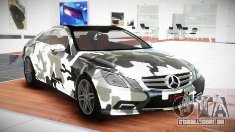 Mercedes-Benz E500 RT-Z S3 para GTA 4