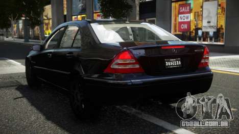 Mercedes-Benz C32 AMG DTK para GTA 4