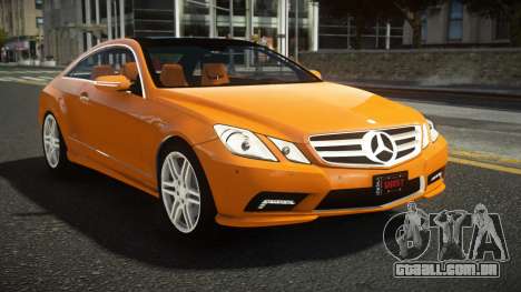 Mercedes-Benz E500 XM para GTA 4