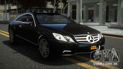 Mercedes-Benz E500 Lozvey para GTA 4