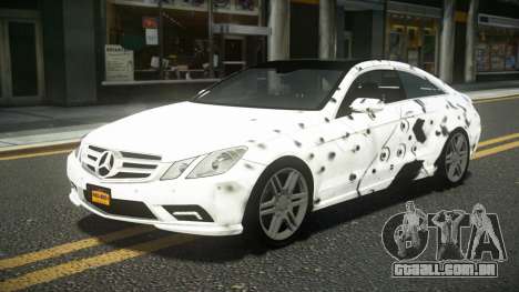 Mercedes-Benz E500 Lozvey S9 para GTA 4