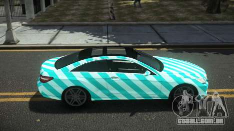 Mercedes-Benz E500 Lozvey S8 para GTA 4