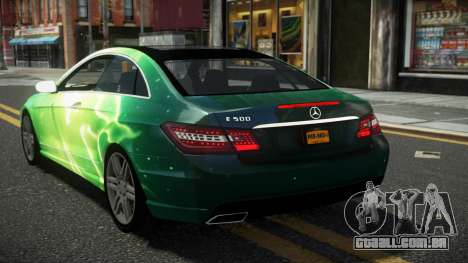 Mercedes-Benz E500 Lozvey S12 para GTA 4