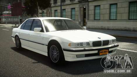 BMW 740i E38 DV para GTA 4