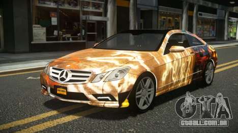 Mercedes-Benz E500 Lozvey S14 para GTA 4