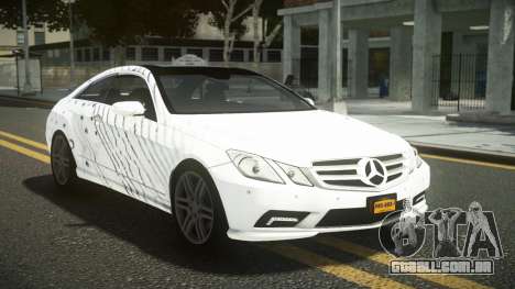 Mercedes-Benz E500 Lozvey S9 para GTA 4