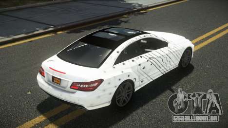 Mercedes-Benz E500 Lozvey S9 para GTA 4