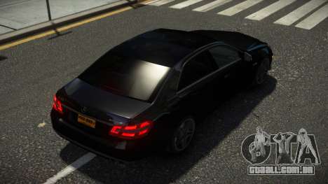 Mercedes-Benz E63 AMG CK-L para GTA 4