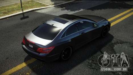 Mercedes-Benz E500 NC para GTA 4