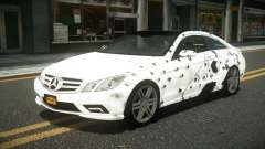 Mercedes-Benz E500 Lozvey S9 para GTA 4