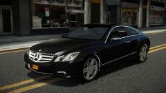 Mercedes-Benz E500 Lozvey para GTA 4