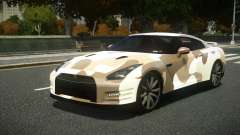 Nissan GT-R R35 VL S8 para GTA 4