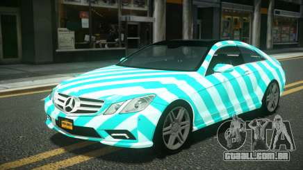 Mercedes-Benz E500 Lozvey S8 para GTA 4