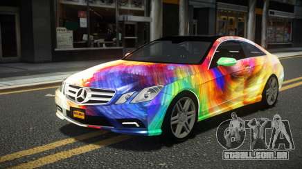 Mercedes-Benz E500 Lozvey S5 para GTA 4