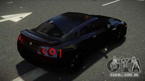 Nissan GT-R BFV para GTA 4