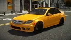 Mercedes-Benz C180 AMG Grimiy para GTA 4