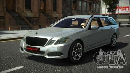 Mercedes-Benz E-Class Estate Sihuro para GTA 4