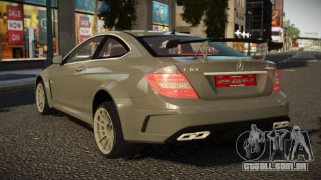 Mercedes-Benz C63 AMG Volfer para GTA 4