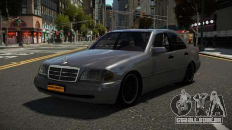 Mercedes-Benz C180 Erloy para GTA 4