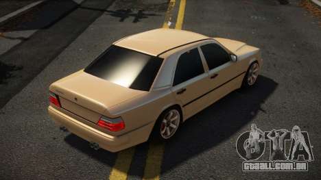 Mercedes-Benz W124 Esuto para GTA 4