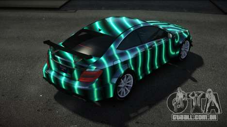 Mercedes-Benz C63 AMG Geruto S5 para GTA 4