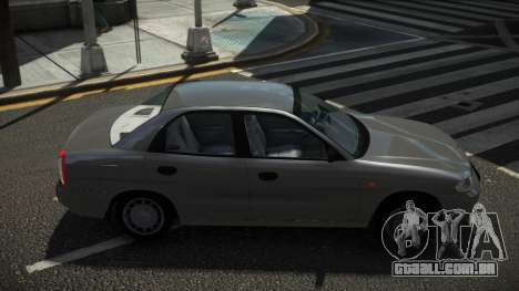 Daewoo Nubira Cynlo para GTA 4