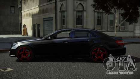 Mercedes-Benz E63 AMG Bergot para GTA 4