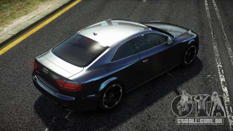 Audi RS5 Dukazhy para GTA 4