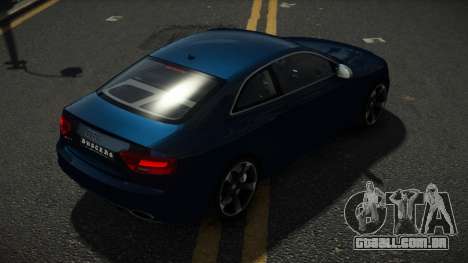 Audi RS5 Micuka para GTA 4