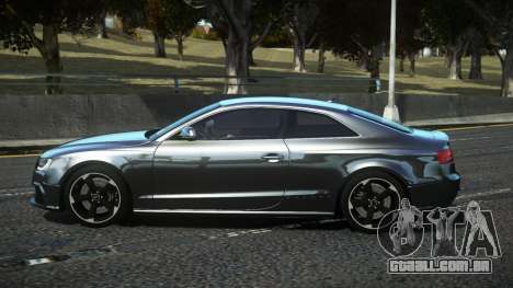 Audi RS5 Dukazhy para GTA 4