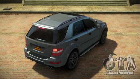 Mercedes-Benz ML63 AMG Rekosa para GTA 4