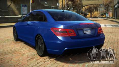 Mercedes-Benz E500 Eriklo para GTA 4