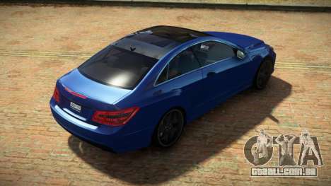 Mercedes-Benz E500 Eriklo para GTA 4