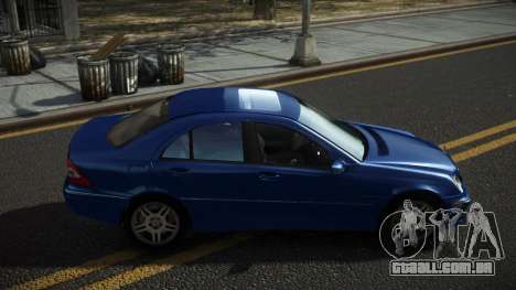 Mercedes-Benz C32 AMG Bexor para GTA 4