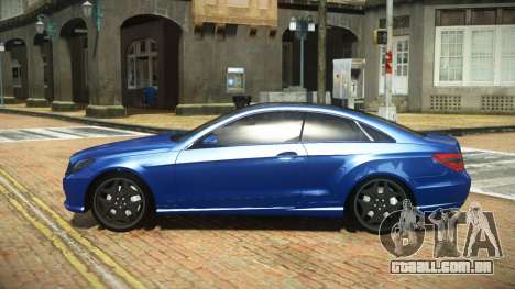 Mercedes-Benz E500 Eriklo para GTA 4