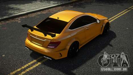 Mercedes-Benz C63 AMG Agodas para GTA 4