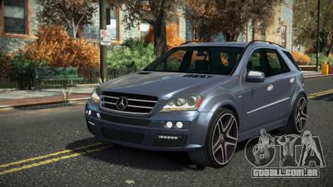 Mercedes-Benz ML63 AMG Colah para GTA 4