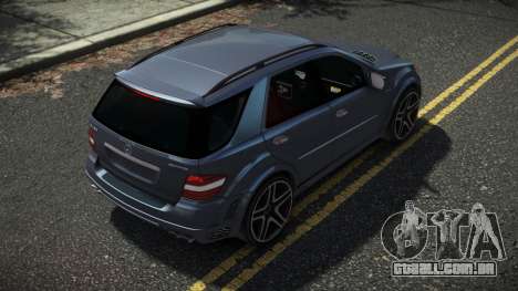 Mercedes-Benz ML63 AMG Colah para GTA 4
