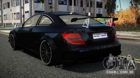 Mercedes-Benz C63 AMG Klaser para GTA 4