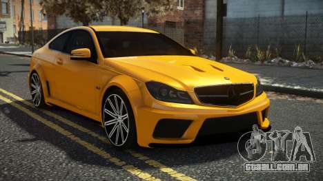 Mercedes-Benz C63 AMG Chuzaly para GTA 4