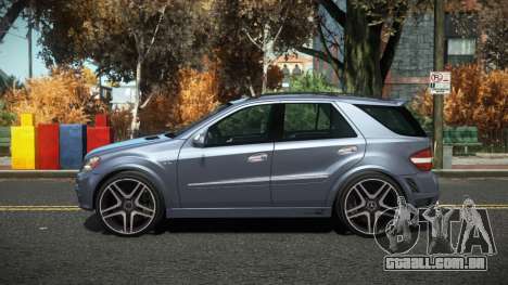 Mercedes-Benz ML63 AMG Colah para GTA 4