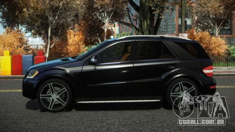 Mercedes-Benz ML63 AMG Rasory para GTA 4