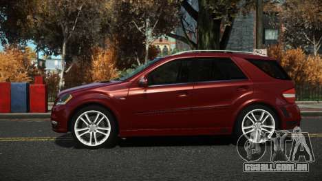Mercedes-Benz ML63 AMG Fuokas para GTA 4