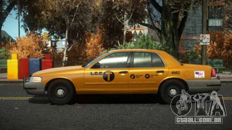 Ford Crown Victoria Taxi Semkoza para GTA 4