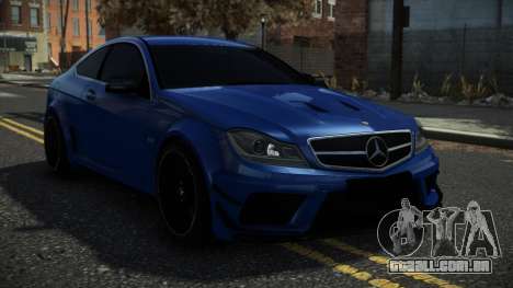 Mercedes-Benz C63 AMG Larex para GTA 4