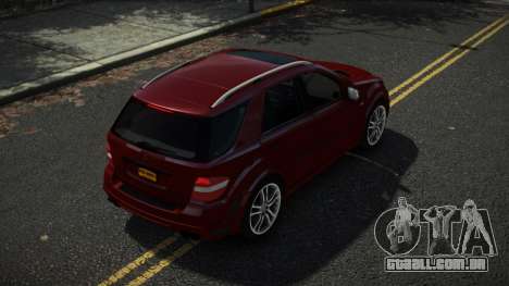 Mercedes-Benz ML63 AMG Fuokas para GTA 4