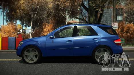 Mercedes-Benz ML500 Lonfag para GTA 4