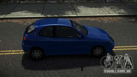 Daewoo Lanos Lazesho para GTA 4
